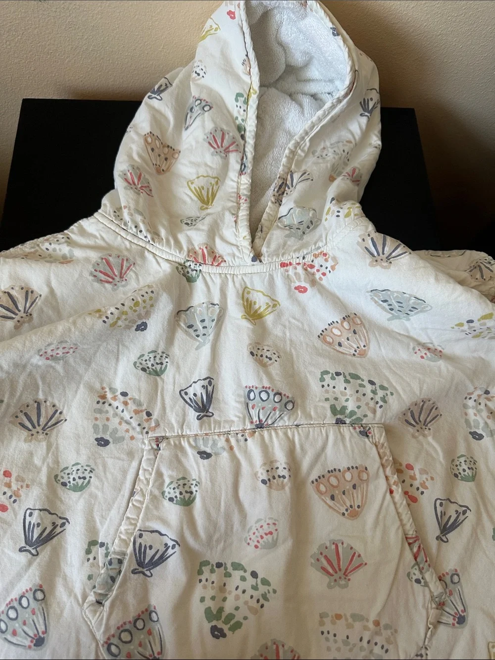 Pehr Hooded Poncho Towel Seashells 2-3T